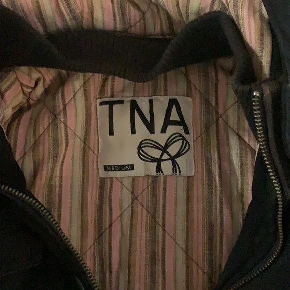 TNA winter coat - Picture 3 of 3